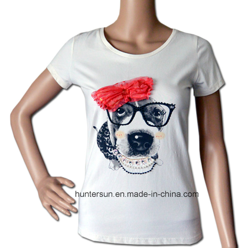 Women Fashion Dog Printed and Embroidered T Shirt (HT7047)