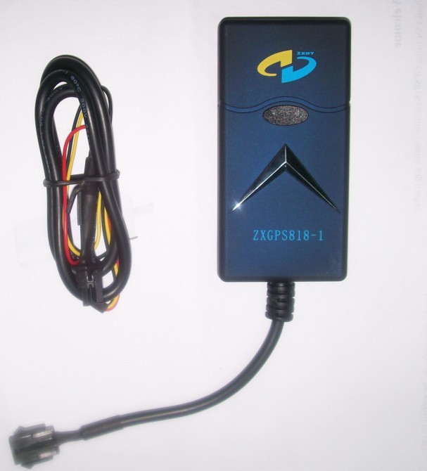 2013 GPS Tracking Device (818)