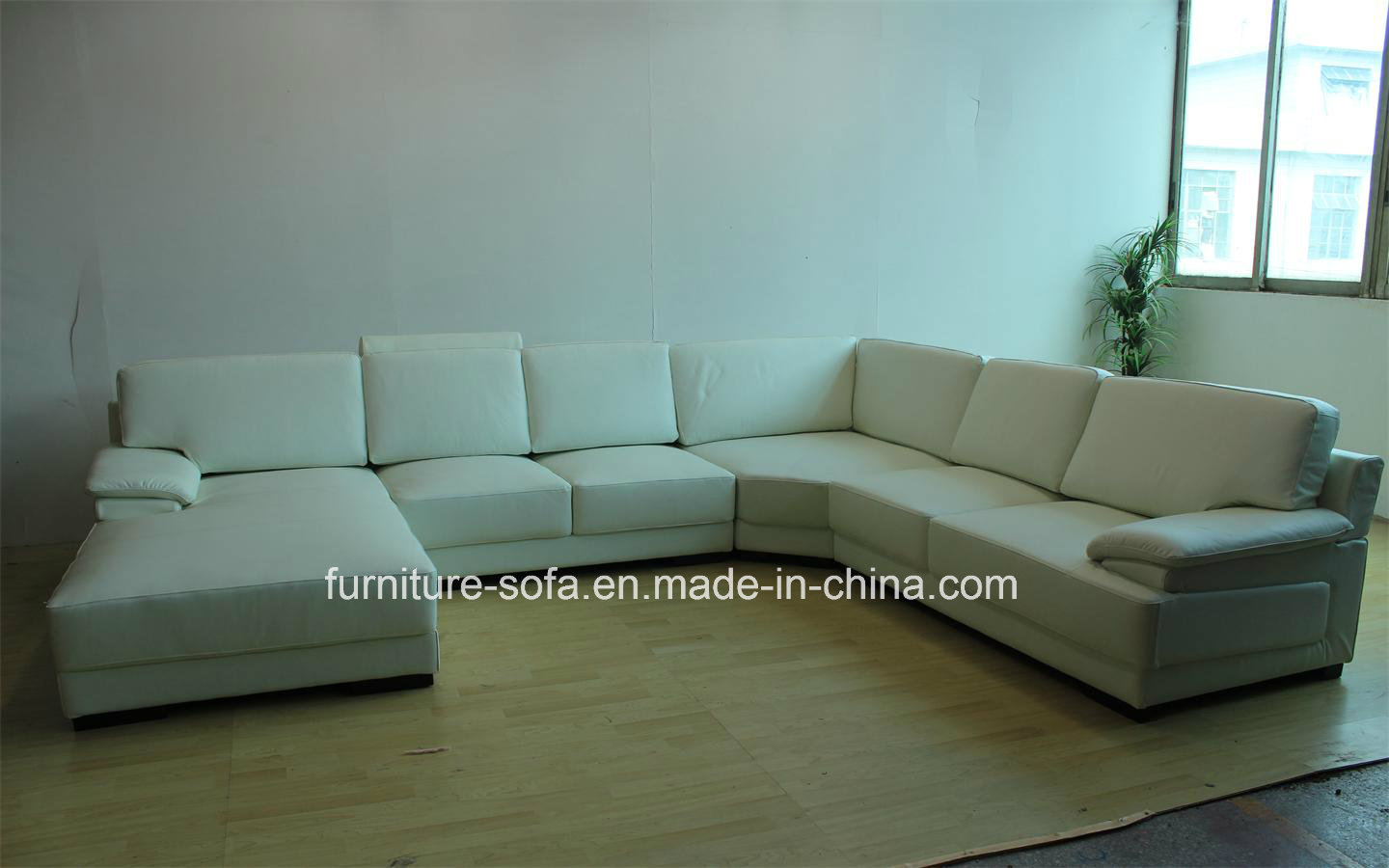 Chinese Modern Medium Back Leather Sofa (S103)