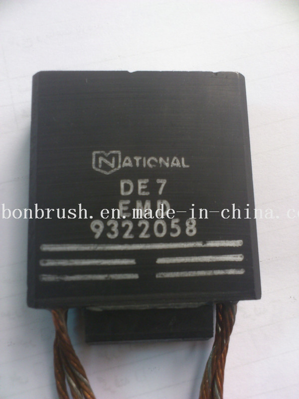 Electro Graphite Carbon Brush for Locomotive Motors (DE7)