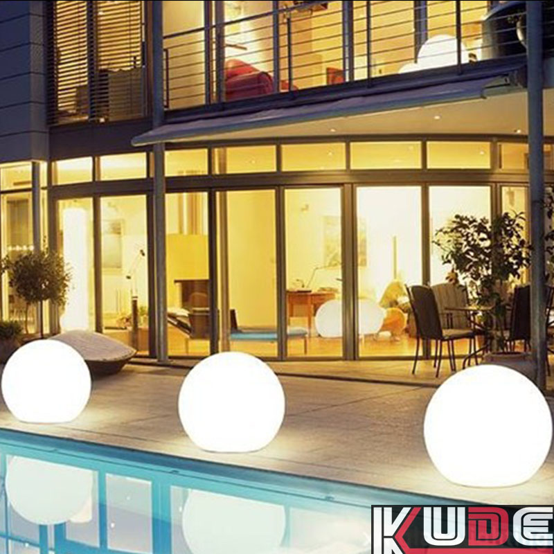 LED Balls Put Beside Pool Christmas Gifts Balls Rechargeable Balls